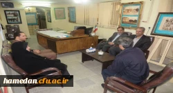 بازدید دکتر علی نجفی سرپرست مدیریت امور پردیس های استان از موزه ی اسناد و گنجینه ی آموزش و پرورش 3