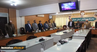 در نشست تخصصی گروه معارف دانشگاه فرهنگیان همدان عنوان شد

استادان گروه معارف علاوه بر مسئولیت مهم آموزشی، نقش بی بدیل فرهنگی را نیز عهده دارند