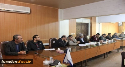 با تاکید بر شناخت و اجرای سند تحول بنیادین تشکیل شد

دوره ی بالندگی حرفه ای با موضوع آشنایی با سند تحول در نظام تعلیم و تربیت ویژه اعضای هیات علمی دانشگاه فرهنگیان همدان