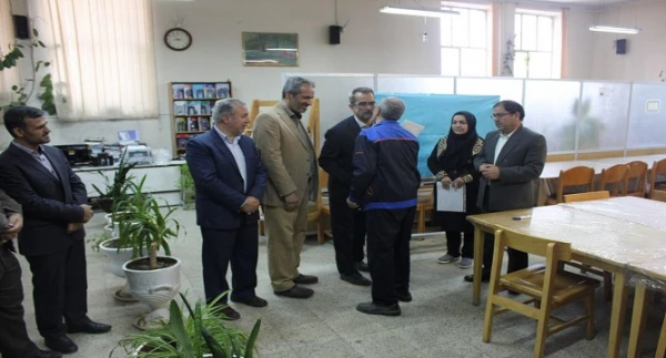 برنامه سخنی با کتاب در حضور مسئولین، اعضای هیات علمی، کارکنان و دانشجو معلمان 15