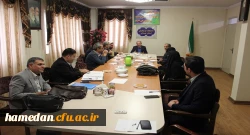 یکی از دستاوردها و برکات انقلاب اسلامی در سال های آغازین ایجاد وحدت بین حوزه و دانشگاه بود 3