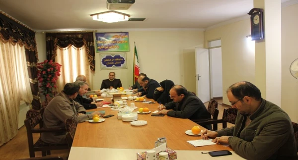 با عنایت به نظر بلند تمام اعضای کارگروه تخصصی هیات امنای دانشگاه فرهنگیان همدان، امکان پذیر است 2