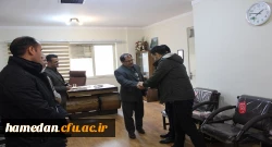 اهدا لوح سپاس و قدردانی از مدیریت پردیس های دانشگاه فرهنگیان استان همدان بابت ایجاد نگارخانه فرهنگ 2