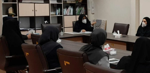 جلسه هم اندیشی مسئولین پردیس با کارکنان به مناسبت هفته آموزش 5