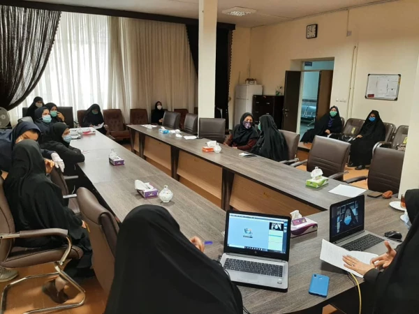 اولین نشست مجازی مسئولین و کارکنان این پردیس با دانشجومعلمان جدید الورود سال 1399 2