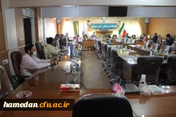 گزارش تصویری از تلاش همکاران و ادامه ی روند ثبت نام حضوری از دانشجویان نو ورود پردیس شهید مقصودی همدان 9