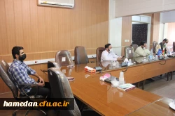 گزارش تصویری از تلاش همکاران و ادامه ی روند ثبت نام حضوری از دانشجویان نو ورود پردیس شهید مقصودی همدان 10