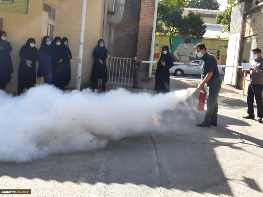 برگزاری دوره آموزشی اطفای حریق در پردیس شهید باهنر  2