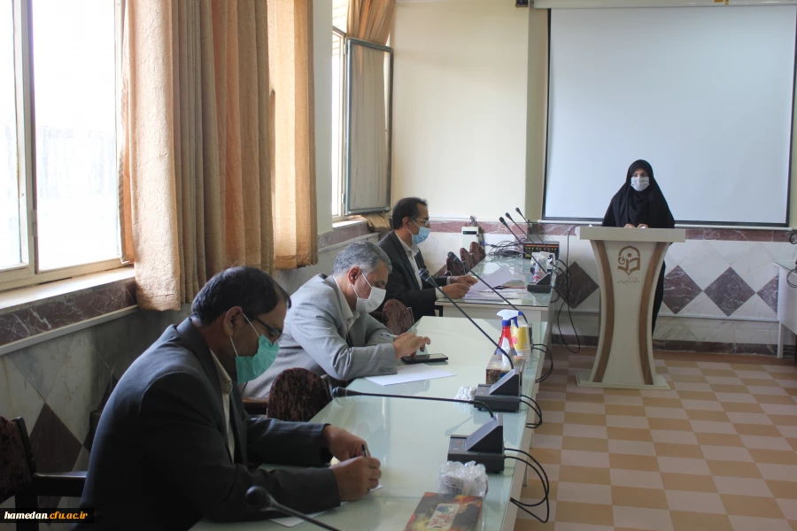 جلسه گروه زیان و ادبیات فارسی در سالن شهید قاسم سلیمانی پردیس شهید مقصودی همدان 2