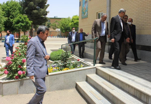 نقطه مشترک همه ی اعضای حاضر، رفع مشکلات پردیس های استان است 8