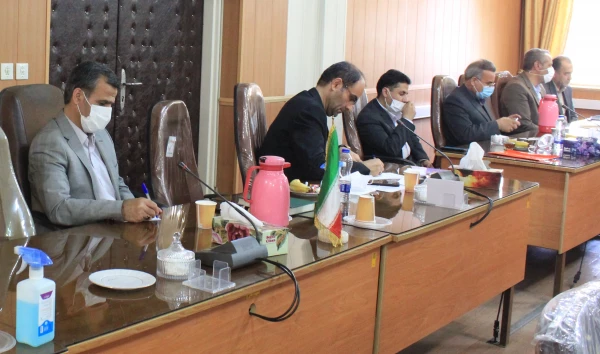 نقطه مشترک همه ی اعضای حاضر، رفع مشکلات پردیس های استان است 12