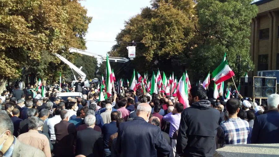 مراسم تشییع پیکر مطهر شهید مرادی از شهدای حادثه تروریستی حرم مطهر شاهچراغ (ع) 4