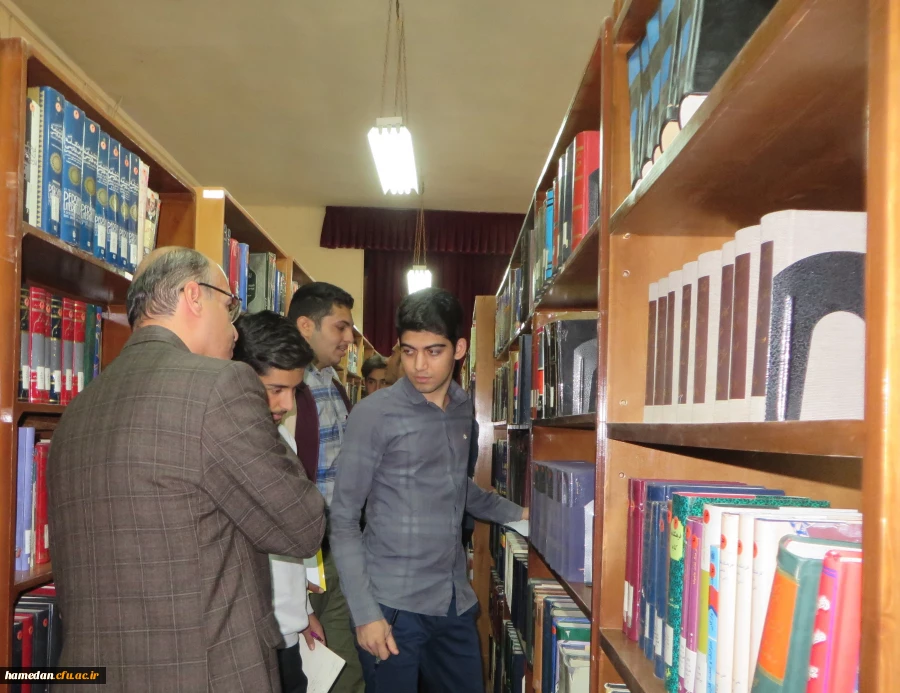 با برپایی سلسله جلسات آموزشی «کتابخانه من، کلاس من» با حضور اساتید مجرب 3