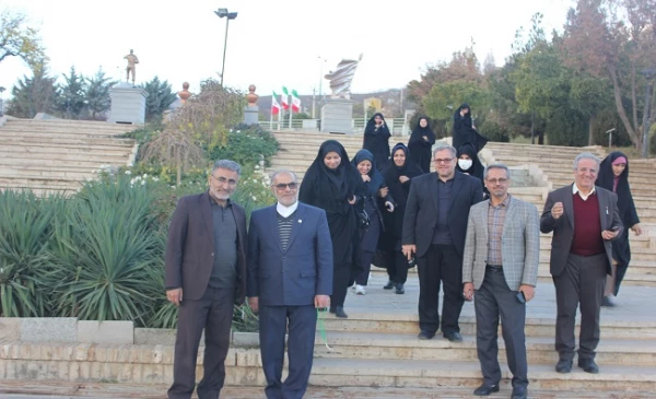 بازدید از باغ موزه دفاع مقدس همدان 4