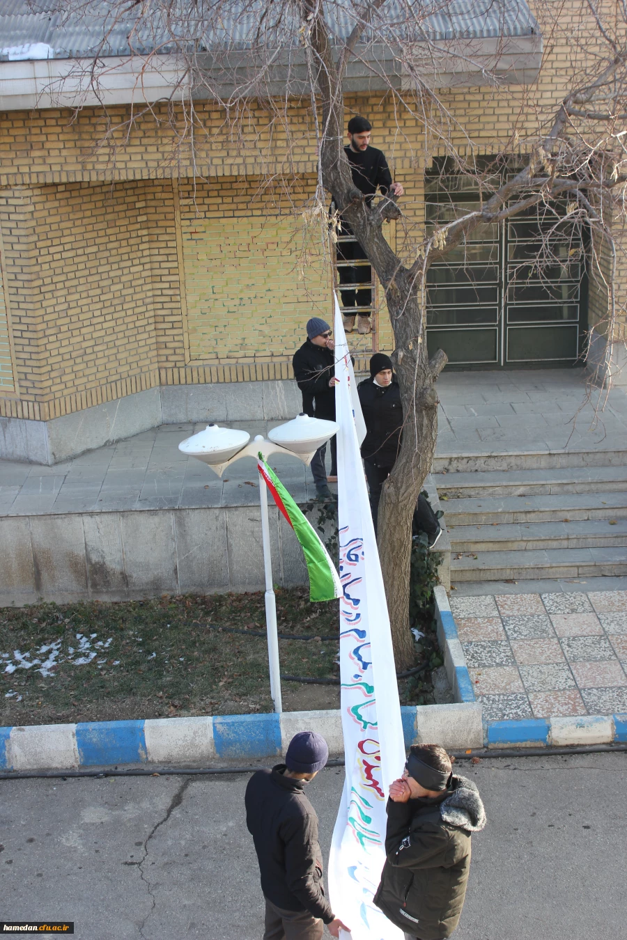 روایت تصویری از مراسم استقبال، تشییع و تدفین شهید گمنام در دانشگاه فرهنگیان همدان 2