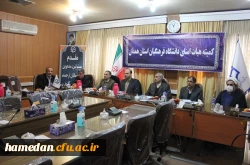 نخبگان در دانشگاه فرهنگیان گردهم بیایند تا دستیابی به افق ترسیم شده برای این دانشگاه محقق شود 8