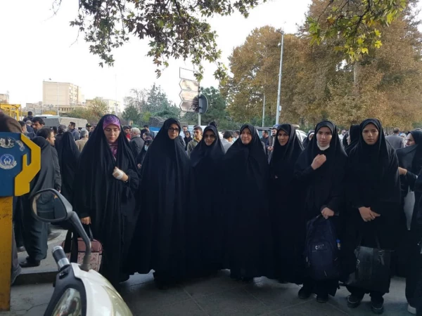 حضور گسترده مجموعه دانشگاه فرهنگیان همدان در راهپیمایی حمایت از مردم مظلوم فلسطین 5