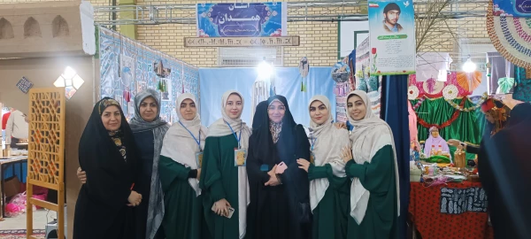 کسب مقام اول توسط دانشجو معلمان استان همدان (به صورت نمادین) در رشته منبت کاری در دومین جشنواره اقوام ویژه دانشگاه فرهنگیان استان بوشهر ۱۴۰۲ 2