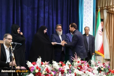 در جشنواره ادبی 