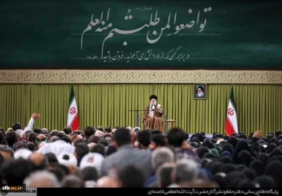 دانشگاه فرهنگیان و دیگر مراکز تربیت معلم باید کاملاً تقویت شوند
 5