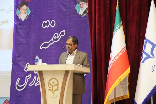 داننشجو معلمان باید جایگاه معلمی را قدر بدارند و از این که در آستانه ورود به کسوت معلمی هستند شاکر باشند 3