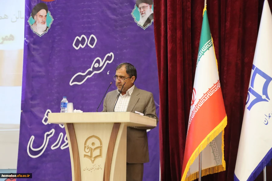 داننشجو معلمان باید جایگاه معلمی را قدر بدارند و از این که در آستانه ورود به کسوت معلمی هستند شاکر باشند 3