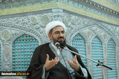 با حضور نماینده مقام معظم رهبری در استان و امام جمعه همدان رقم خورد

برگزاری کلاس هفتگی درس اخلاق در سیره معلمی در نمازخانه پردیس شهید مقصودی همدان