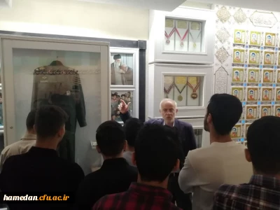 به مناسبت هفته سراهای دانشجویی و دهه سرآمدی آموزش اتفاق افتاد

بازدید دانشجو معلمان پردیس شهید مقصودی همدان از باغ موزه دفاع مقدس