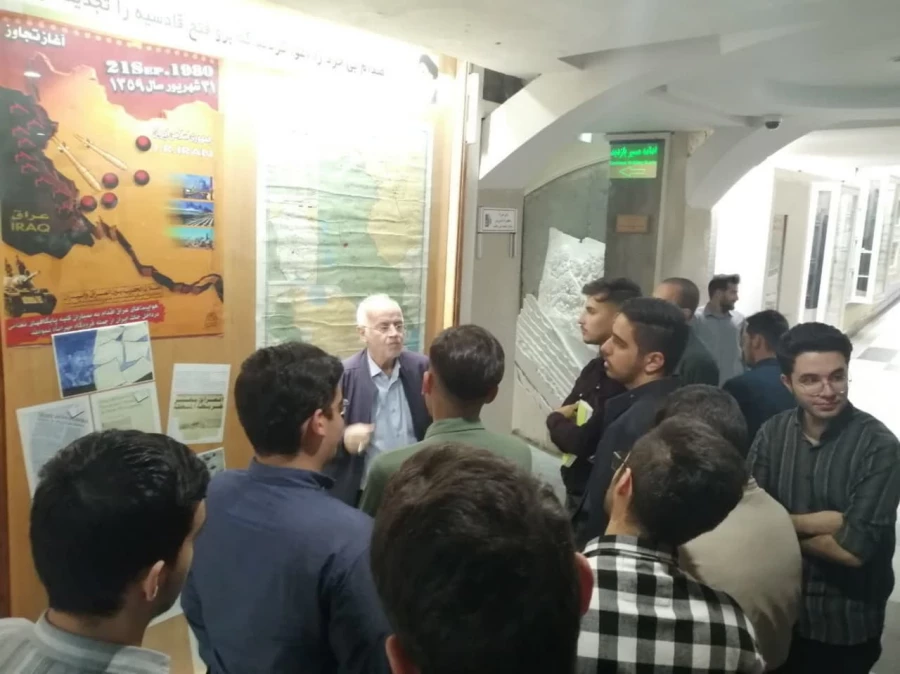 بازدید دانشجو معلمان پردیس شهید مقصودی همدان از باغ موزه دفاع مقدس 3