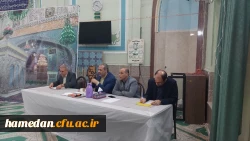 جلسه پرسش و پاسخ دانشجویی با حضور مسئولان در نمازخانه پردیس 8