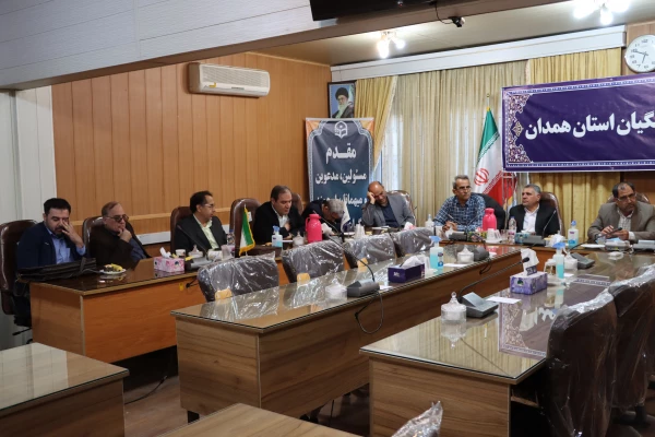 جلسه هم اندیشی و هم فکری اعضای هیات علمی دانشگاه فرهنگیان همدان برگزار گردید 3