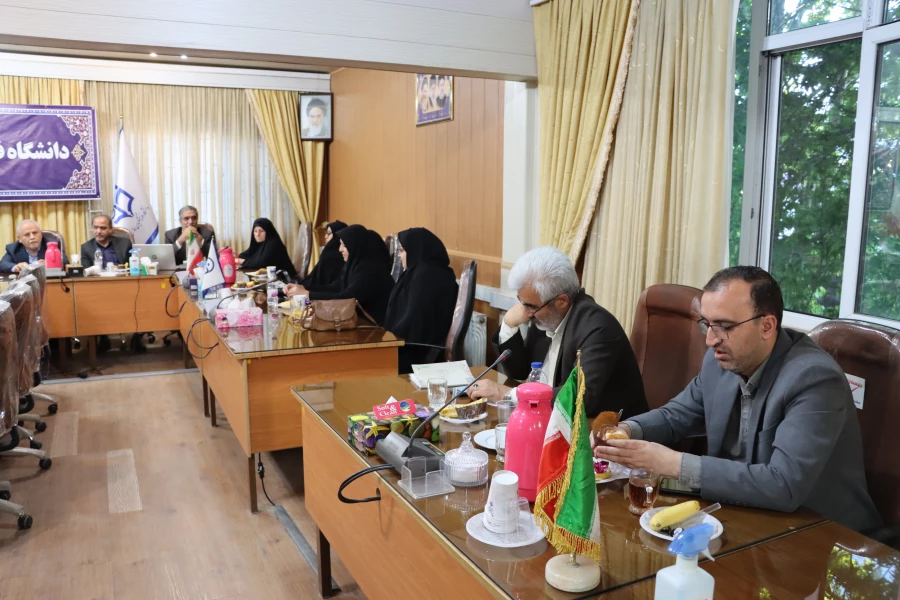 جلسه هم اندیشی و هم فکری اعضای هیات علمی دانشگاه فرهنگیان همدان برگزار گردید 4