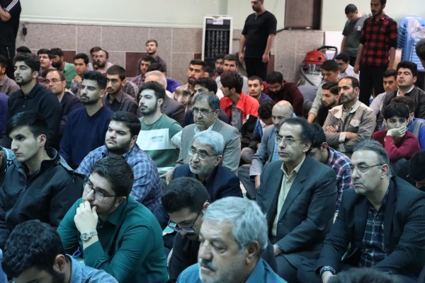 گرامی داشت یاد و نام شهید آیت اله رئیسی و همراهانشان در پردیس های شهید مقصودی و شهید باهنر همدان 4