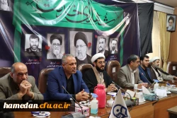 باید تلاش شود فردی شایسته و خدمت گذار برای جامعه انتخاب گردد 5