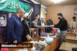 باید تلاش شود فردی شایسته و خدمت گذار برای جامعه انتخاب گردد 6