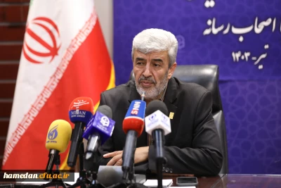 رئیس دانشگاه فرهنگیان در نشست خبری عنوان کرد:

اختصاص ۱۰ درصد ظرفیت پذیرش دانشگاه فرهنگیان به استعدادهای برتر ملی دانش آموزی