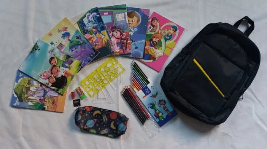 تهیه لوازم التحریر برای دانش آموزان کم بضاعت مناطق محروم استان 3