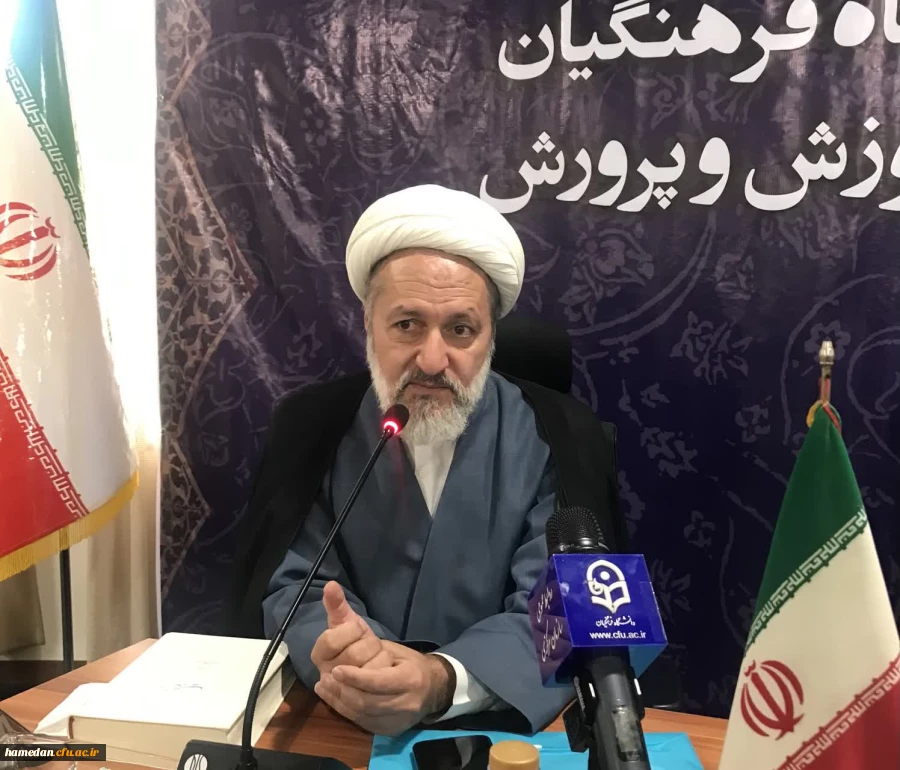 دانشجومعلمان عبودیت را به باور و کار خود سرایت دهند 2