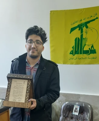 اهدای لوح تقدیر نفر دوم مرحله ملی سی و چهارمین جشنواره قرآن و عترت 3