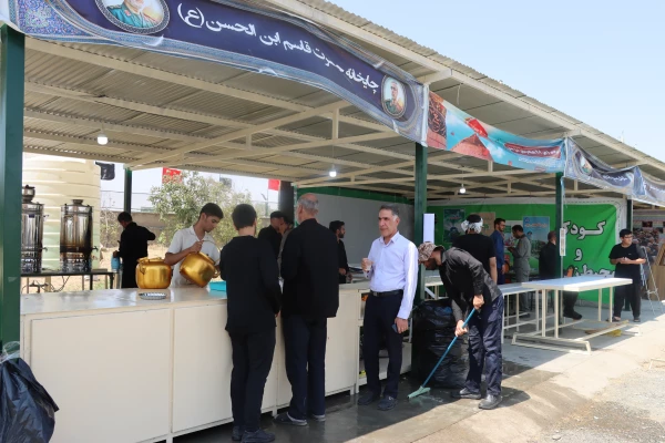 آغاز بکار موکب دانشگاه فرهنگیان استان همدان در مسیر عبور زائرین اربعین 4