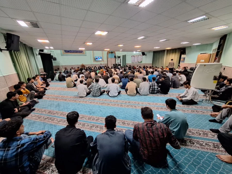 مدیر اداره حراست دانشگاه مقررات و قوانین دانشگاهی را تشریح نمود 5