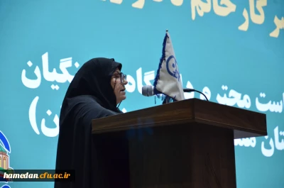 در مراسم استقبال از نو دانشجومعلمان دختر دانشگاه مطرح شد:

معلمی شغل نیست؛ معلمی سازنده ی روح و اندیشه ی جامعه است